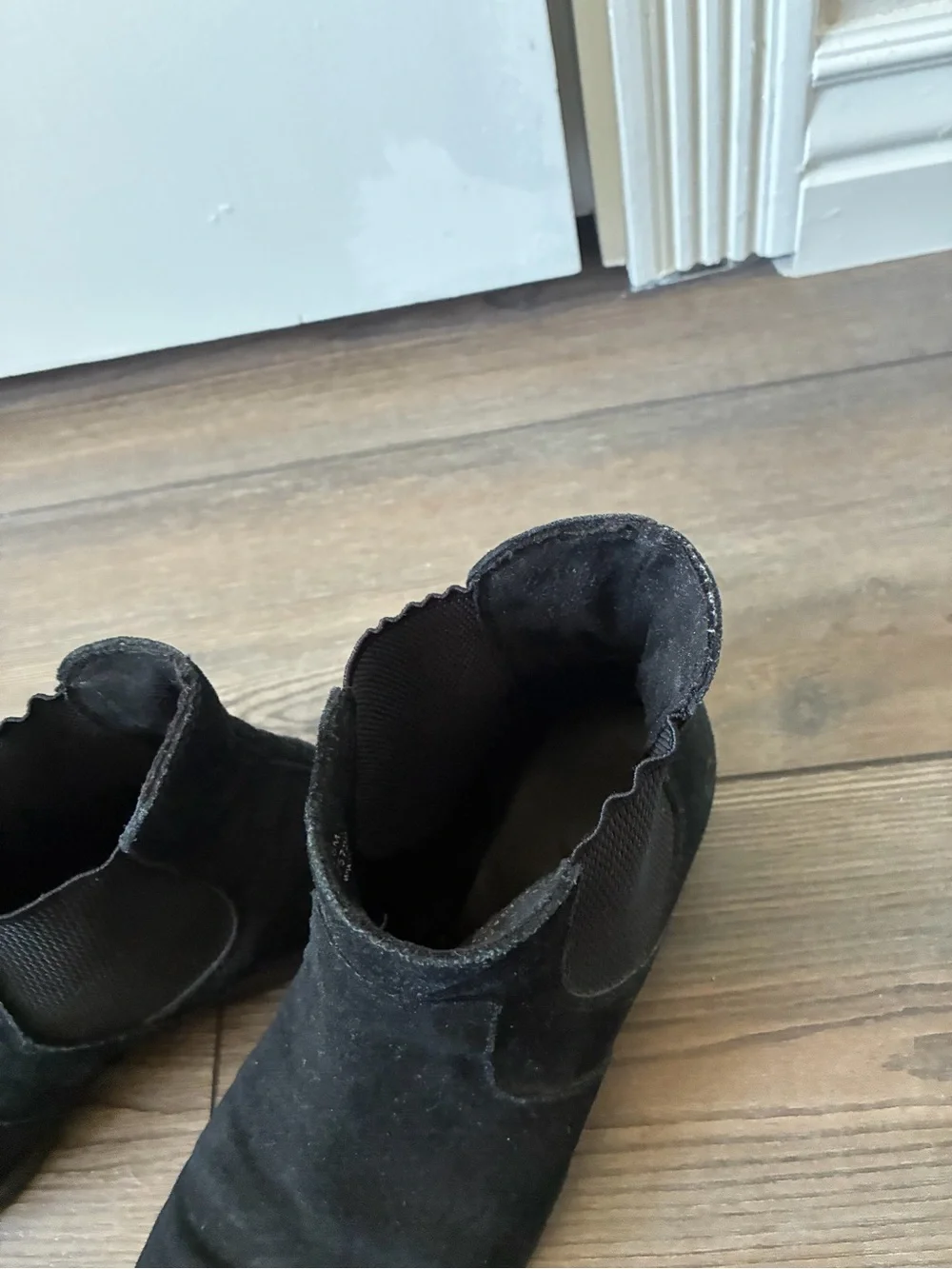 Born black suede Chelsea boots size 9.5